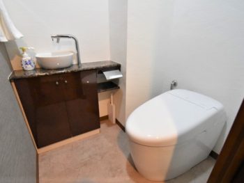 松山市　A様邸　　トイレ改装工事事例